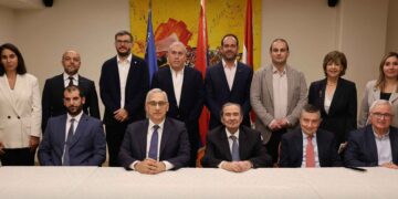 ՀՅԴ Լիբանանի Կեդրոնական Կոմիտէի Պատուիրակութիւնը Այցելեց ՀԲԸՄ-ի «Տէմիրճեան» կեդրոն