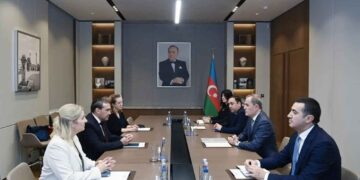 Պայրամով Ամերիկացի Պաշտօնատարի Մը Հետ  Քննարկած Է ԹՐԻՓՓ-ի Նախագիծը  Եւ Հայաստանի Հետ Յարաբերութիւնները