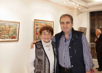 Լիւսի Թիւթիւնճեան.    Ինչո՞ւ Տիկին, Եւ Ո՛չ` Լիւսի