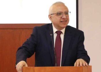 «Ունկնդիրներուն Հաւատարմութիւնն Է, Որ «Վանայ Ձայն»-ին Ուժ Կու Տայ Իր Երթը Շարունակելու 40-Ամեակէն Անդին» «Ազդակ»-ին Կ՛ըսէ «Վանայ Ձայն»-ի Տնօրէն Վիգէն Աւագեան